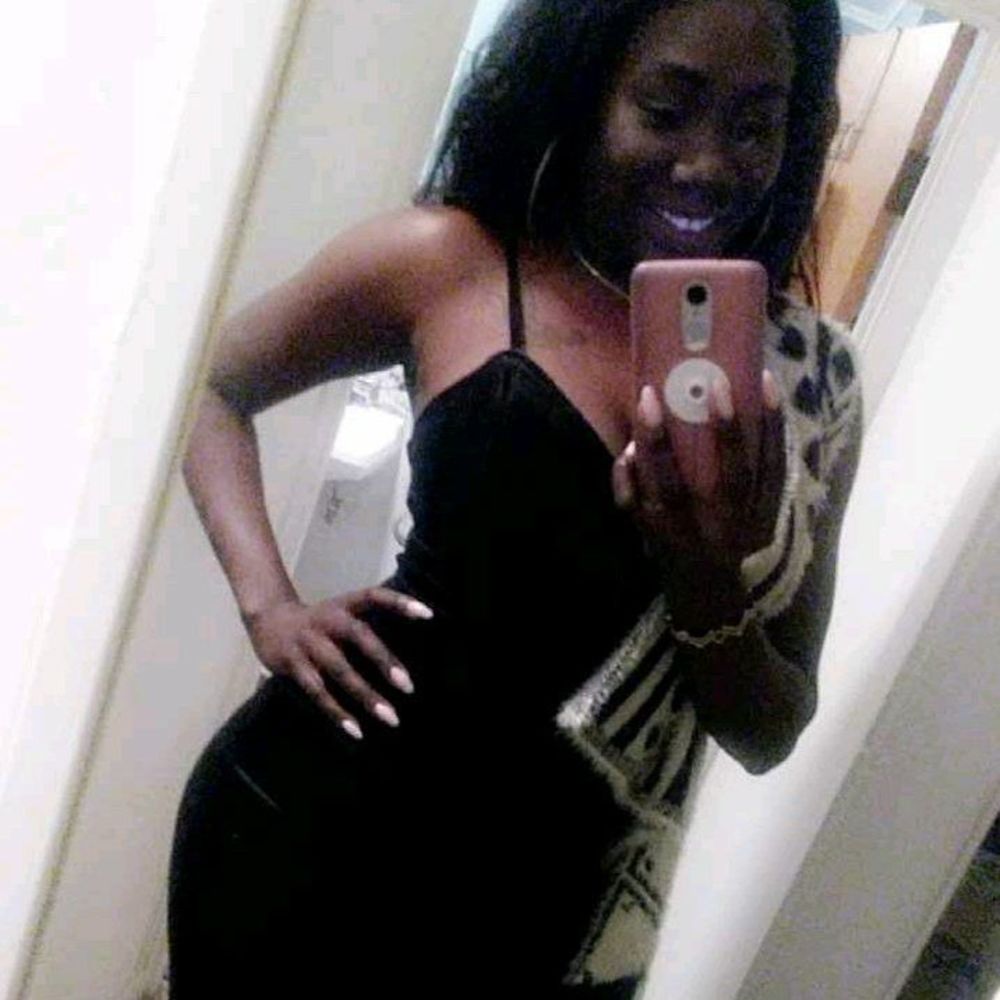 Meet your Posher, Jamila